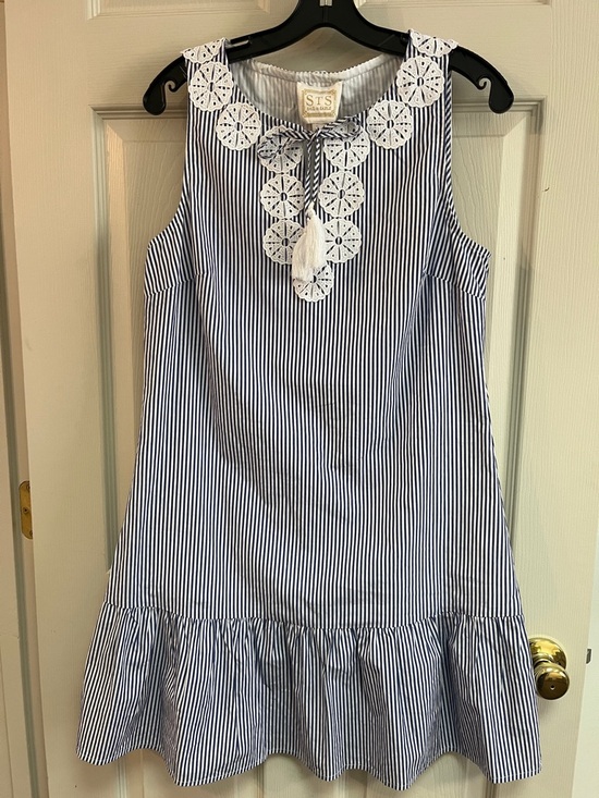 Sail to Sable Dresses & Skirts - Sail to Sable chambray blue & white striped dress. Crochet trim. NWT. Size small